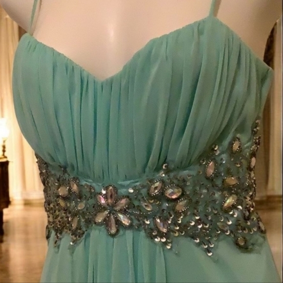 Gown B Darlin PROM formal dress light green sheer over beautiful beads s… - Picture 6 of 16